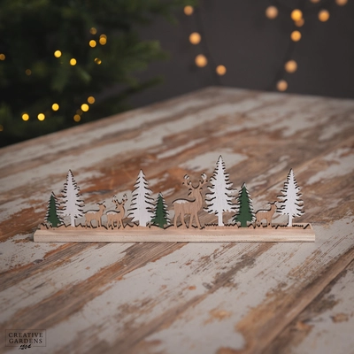 30Cm Wooden Winter Scene With Reindeer