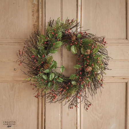 40cm Wreath with Berries & Pinecones - image 1