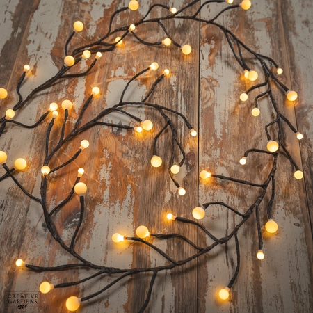 60 LED Berry Garland 2.4m - image 1