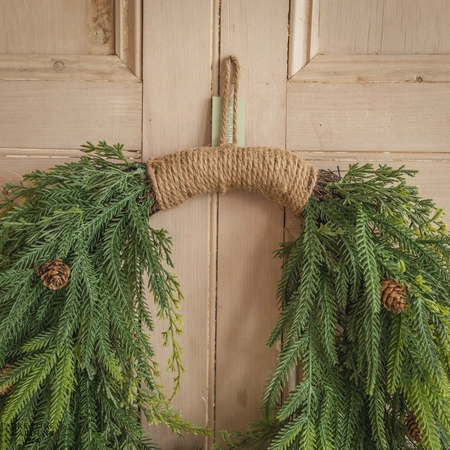 Cedar Pine Jute Wreath 60Cm - image 4