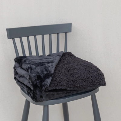Creative Gardens Cosy Throw - Black