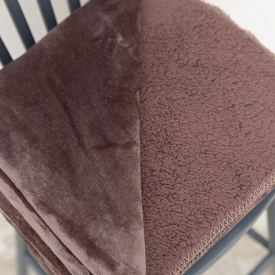 Creative Gardens Cosy Throw - Coffee - image 3