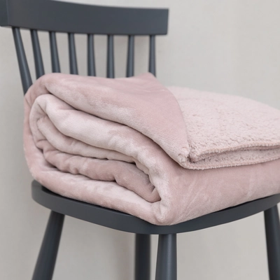Creative Gardens Cosy Throw - Light Pink - image 2