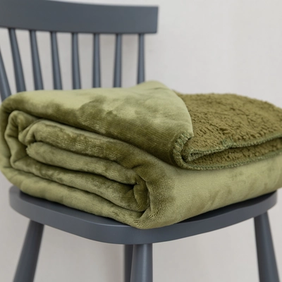 Creative Gardens Cosy Throw - Olive - image 2