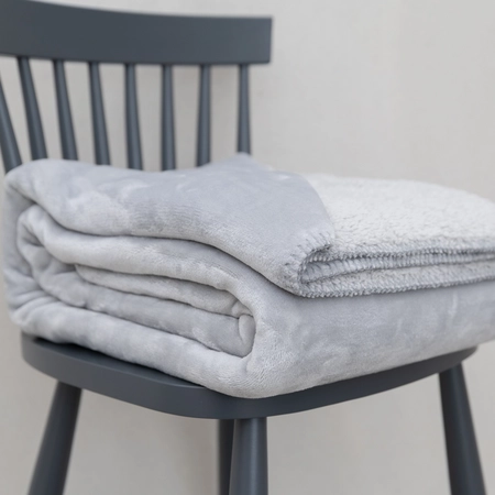 Creative Gardens Cosy Throw - Silver - image 2