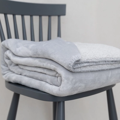 Creative Gardens Cosy Throw - Silver - image 2