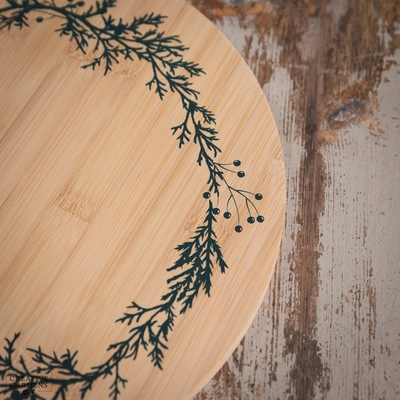 Cutting Board Bamboo with Wreath Pattern - image 2