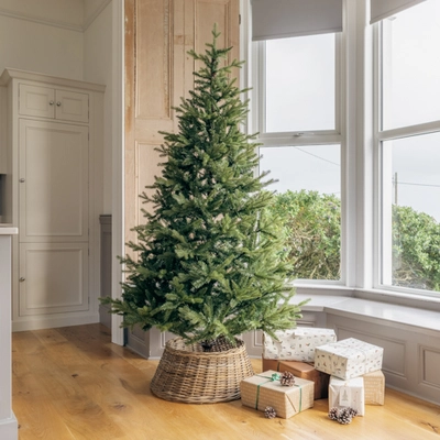 Everlands Allison Pine Artificial Christmas Tree