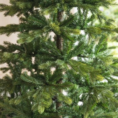 Everlands 8ft Galloway Spruce Christmas Tree - image 2