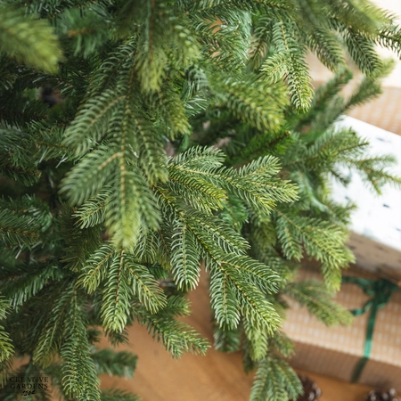 Everlands 8ft Galloway Spruce Christmas Tree - image 3