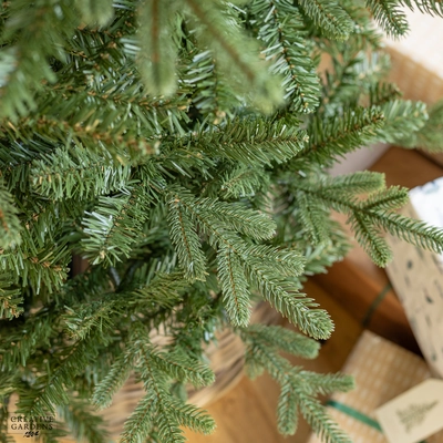 Everlands 8ft Killington Fir Christmas Tree - image 4