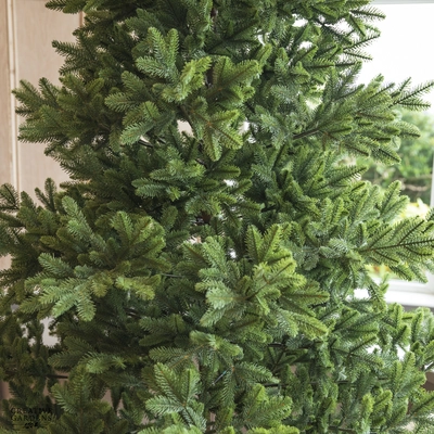 Everlands 7ft Rossland Fir Christmas Tree - image 3