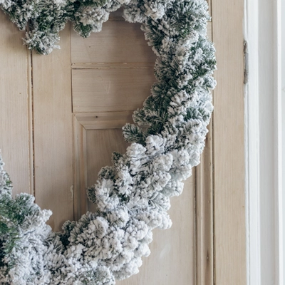 Everlands Snowy Heart Wreath 50cm - image 2