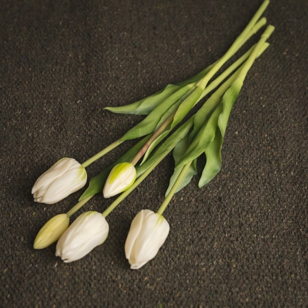 Faux bunch of Tulips - White - image 2