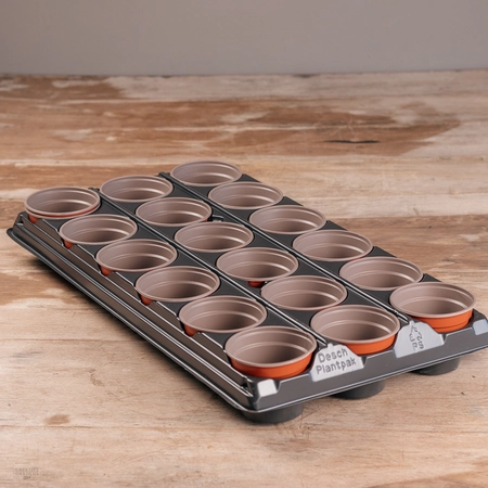 Garland Professional Potting On Tray with 9cm Pots