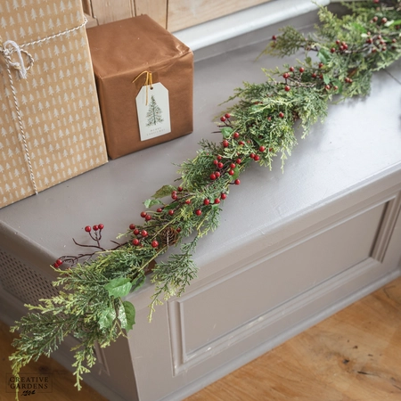 Garland with Berries & Pinecones 180cm - image 1