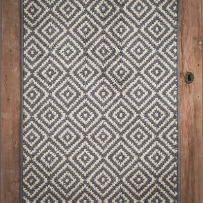 Geo Soft Loop Light Grey & White Geometric Runner - 150cm x 57cm - image 2