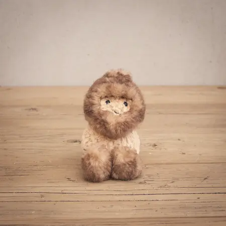 Jelly Cat Amuseables Peanut Yeti Outfit