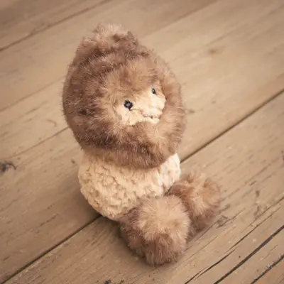 Jelly Cat Amuseables Peanut Yeti Outfit