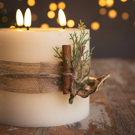 LED  White Candle with Leaf Décor 15cm - Warm White - image 2