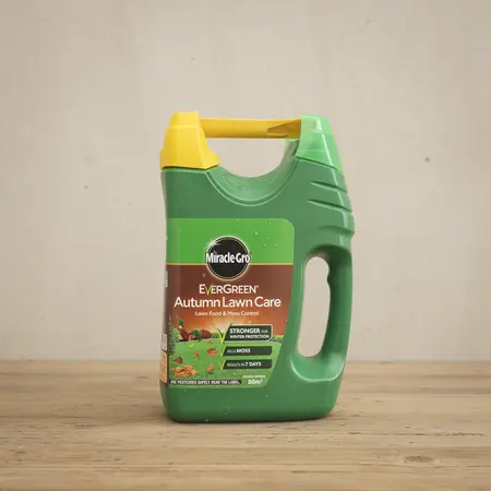 Miracle Gro Autumn Lawncare Spreader 80m2