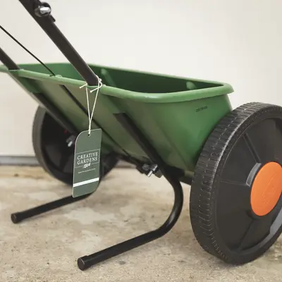 Miracle-Gro Drop Spreader