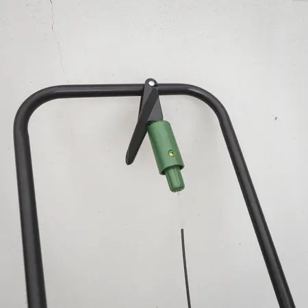 Miracle-Gro Drop Spreader