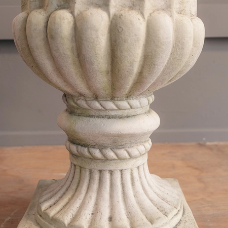 Oakleystone Large Fluted Vase - image 3