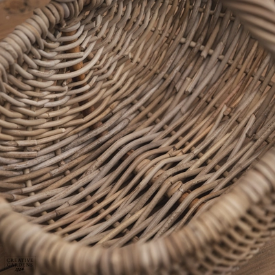 Oval Trug With Hoop Handle - image 4