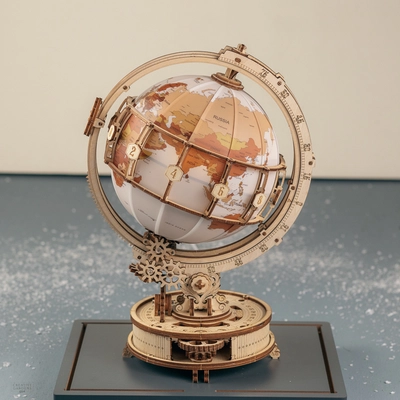 Robotime Luminous Globe - image 1