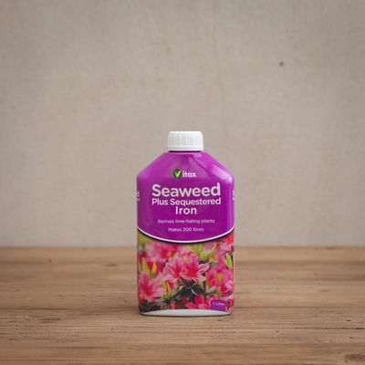 Vitax Seaweed plus Sequestered Iron 1L