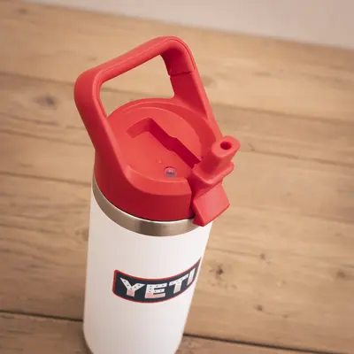 YETI Rambler 18 Oz Straw Bottle - White/Red Summer Anthem