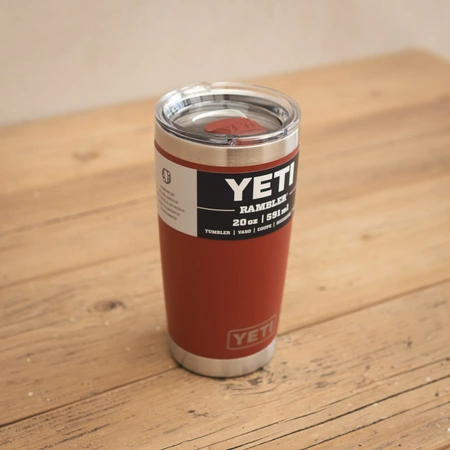 YETI Rambler 20 Oz Tumbler - Stag Red