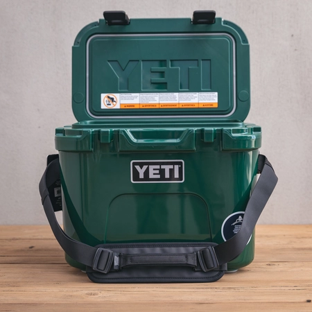 YETI Roadie 15 - Black Forest Green - image 6