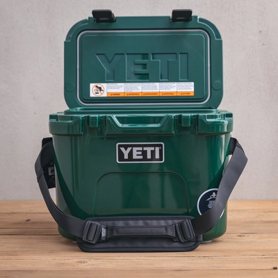 YETI Roadie 15 - Black Forest Green - image 6