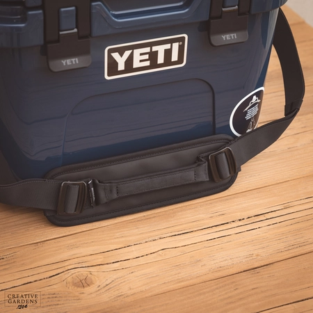 YETI Roadie 15 - Navy - image 2