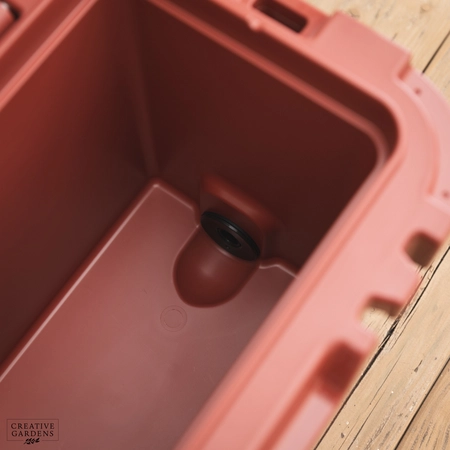 YETI Roadie 15 - Stag Red - image 4