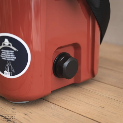 YETI Roadie 15 - Stag Red - image 6