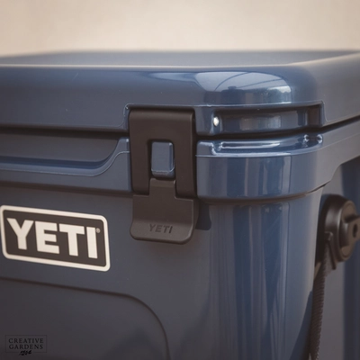 YETI Roadie 24 - Navy - image 3