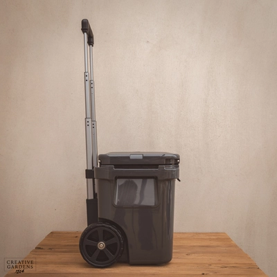 YETI Roadie 32 - Charcoal - image 3