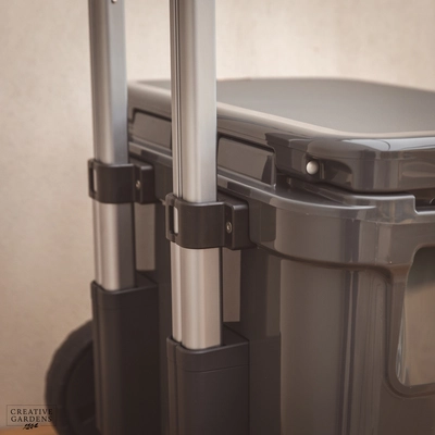 YETI Roadie 32 - Charcoal - image 5