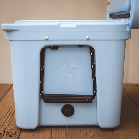 YETI Tundra 45 - Big Sky Blue - image 6