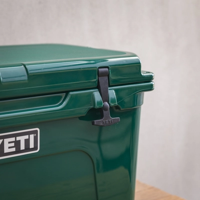 YETI Tundra 45 - Black Forest Green - image 3