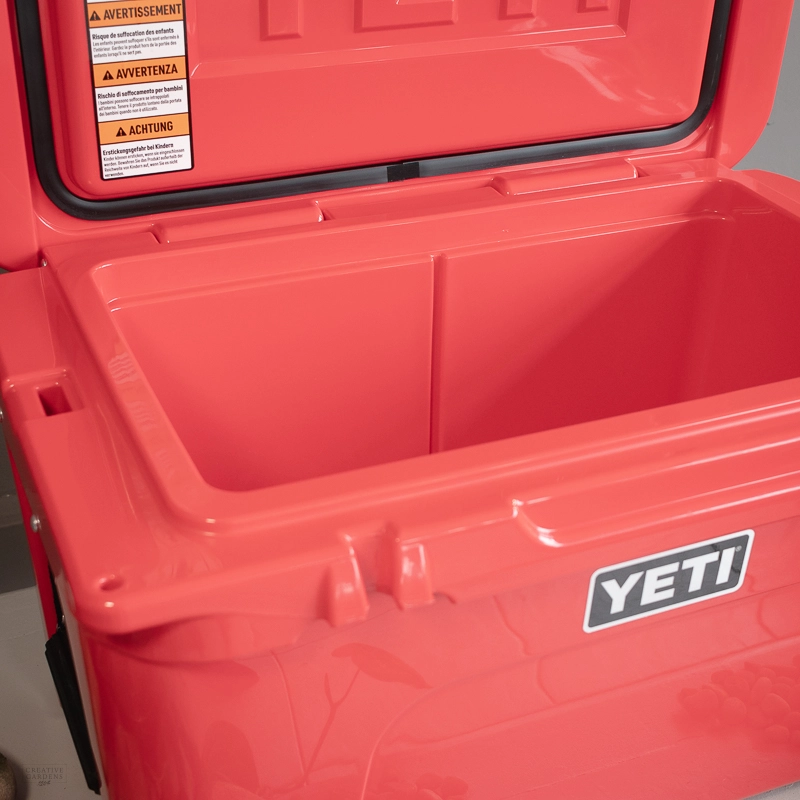 https://www.creativegardens.com/files/images/webshop/yeti-tundra-45-hard-cooler-rescue-red-800x800-64d50aec74abc_l.webp