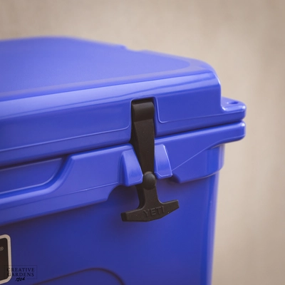 YETI Tundra 45 - Ultra Marine Violet - image 9